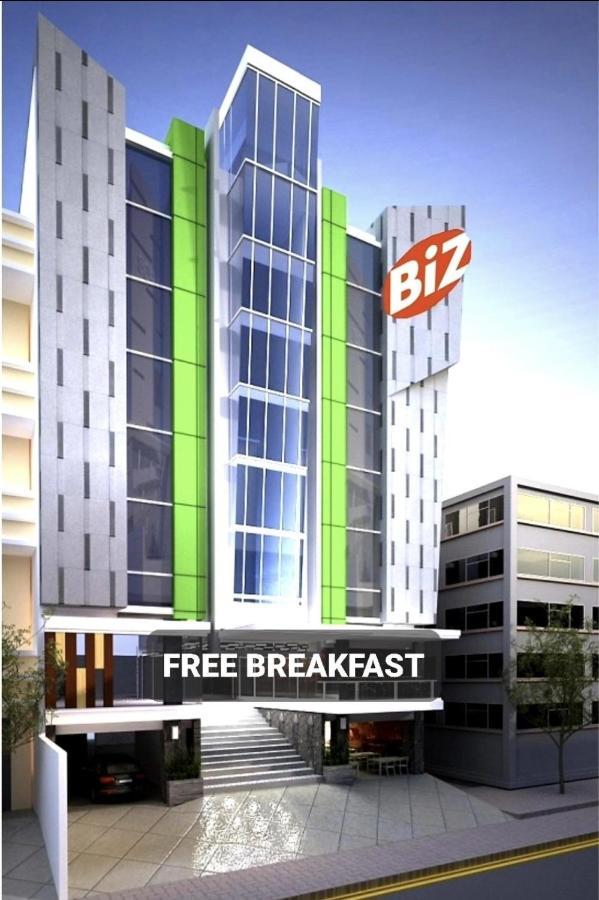 Biz Hotel City Center Ambon Extérieur photo