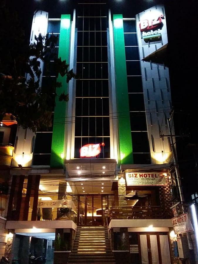 Biz Hotel City Center Ambon Extérieur photo